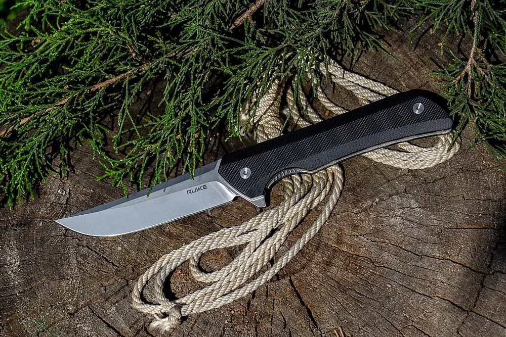 Ніж складаний туристичний Ruike Hussar P121-B/(9.2 см) 14C28N/G10 чорний - фото 4
