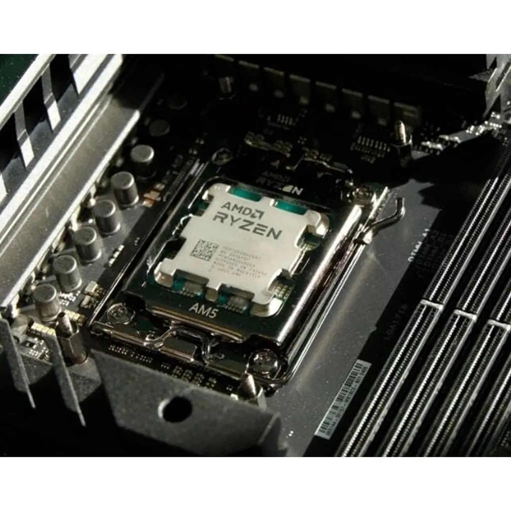 Процесор AMD Ryzen 7 7800X3D 4.2GHz (96MB, Zen 4, 120W, AM5) Tray (100-000000910) - фото 4