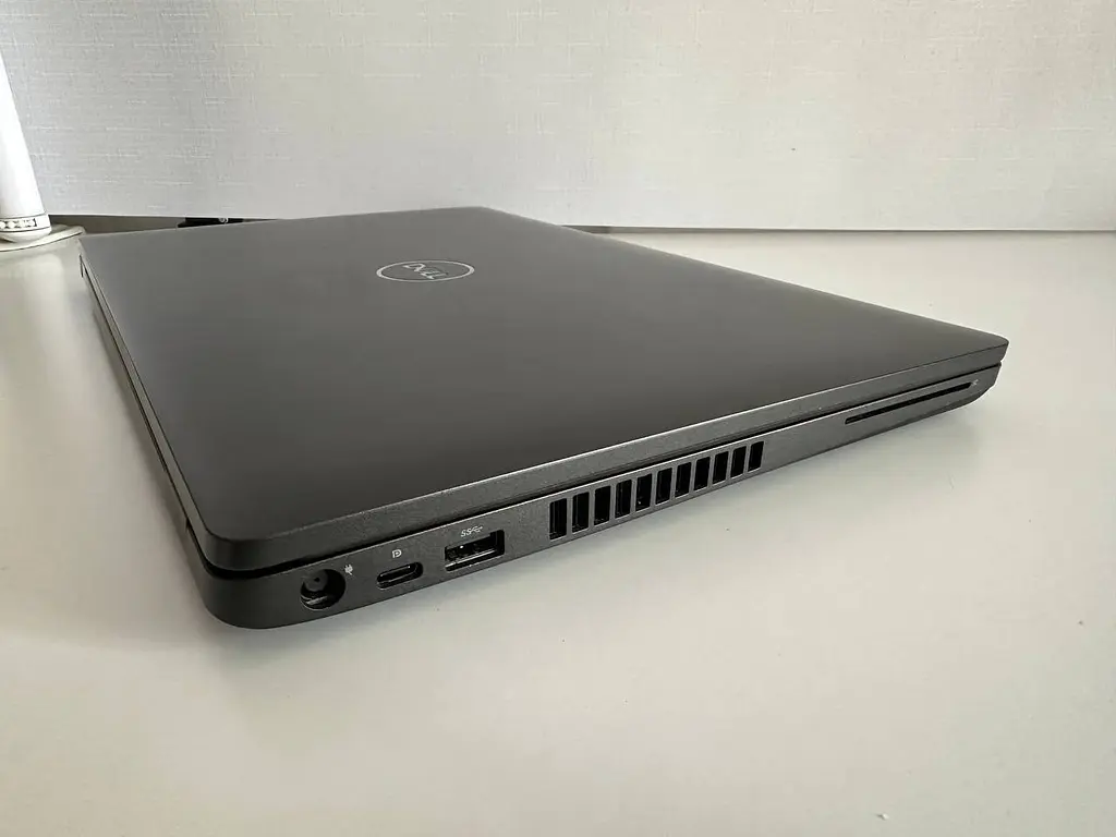 Ноутбук Dell Latitude 5500 15.6" (i7-8665U / 16GB / SSD 256GB / 1920x1080 IPS) #2 Refurbished - фото 9