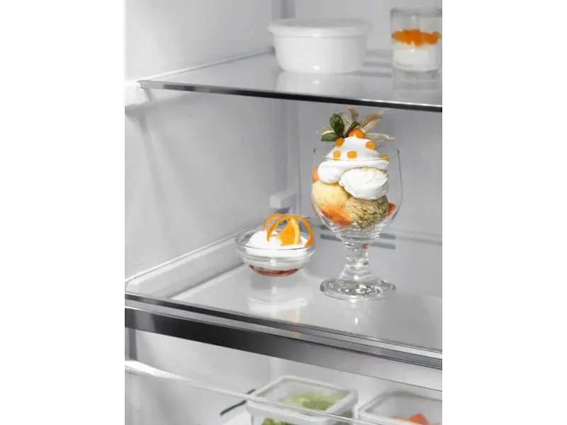 Морозильна камера Electrolux LUS7ME28B - фото 4