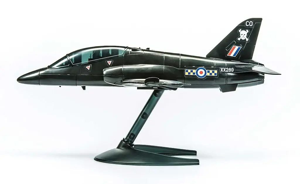 Конструктор Airfix самолет BAe Hawk Quickbuild черный J6003 - фото 3