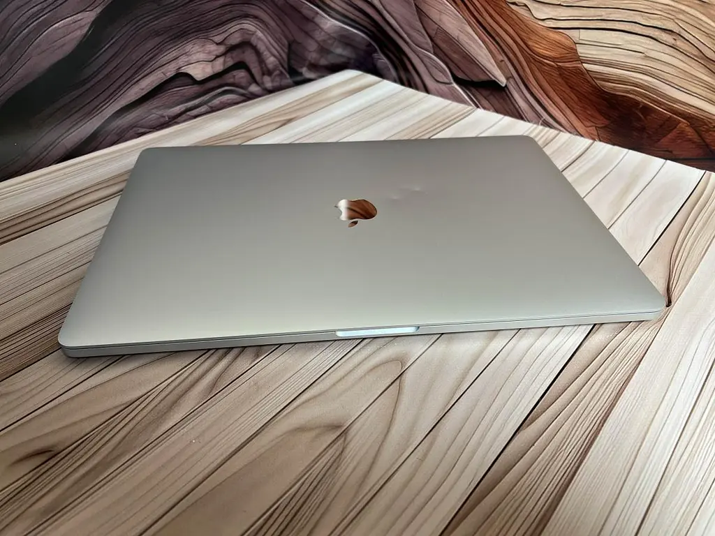 Ноутбук Apple MacBook Pro 16" 2019 i9-9880HK/64/512 (C02FV03RMD6V) Б/в - фото 7