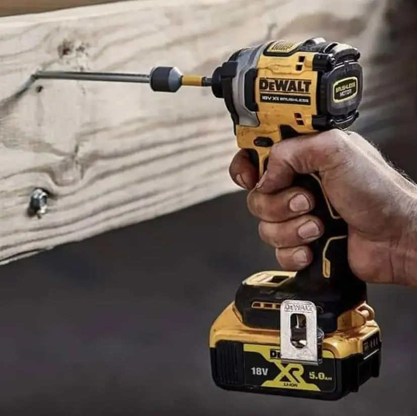 Шурупокрут акумуляторний ударний DeWalt без АКБ та ЗП DCF850NT - фото 4