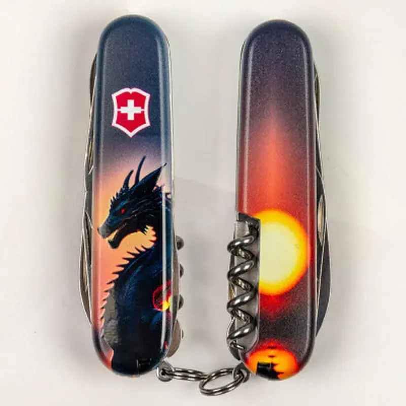 Ніж Victorinox Climber Zodiac Дракон в променях сонця (1.3703.3_Z3270p) - фото 12
