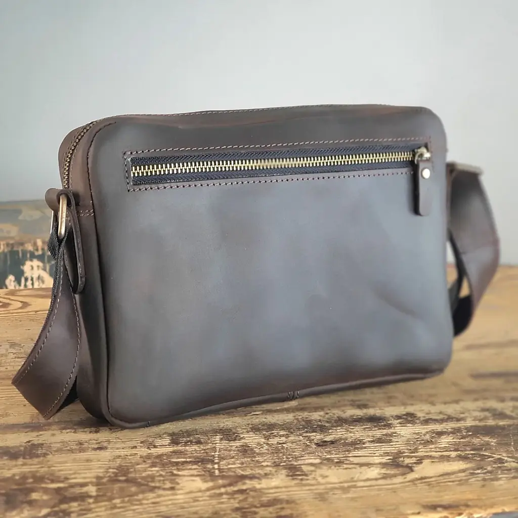 Чоловіча шкіряна сумка крос боді GS 19 x 25 x 5 см коричнева (БГ 001 кор) 250 - фото 2
