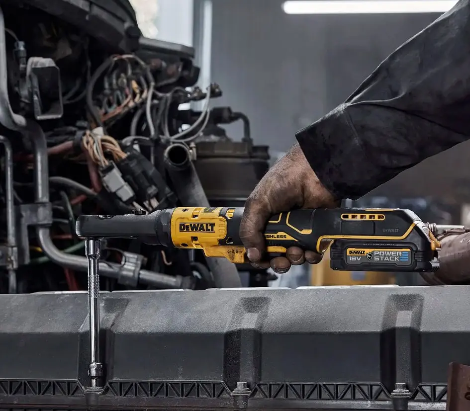 Гайкокрут кутовий - ключ-храповик акумуляторний DeWalt з АКБ та ЗП DCF510E2G - фото 6