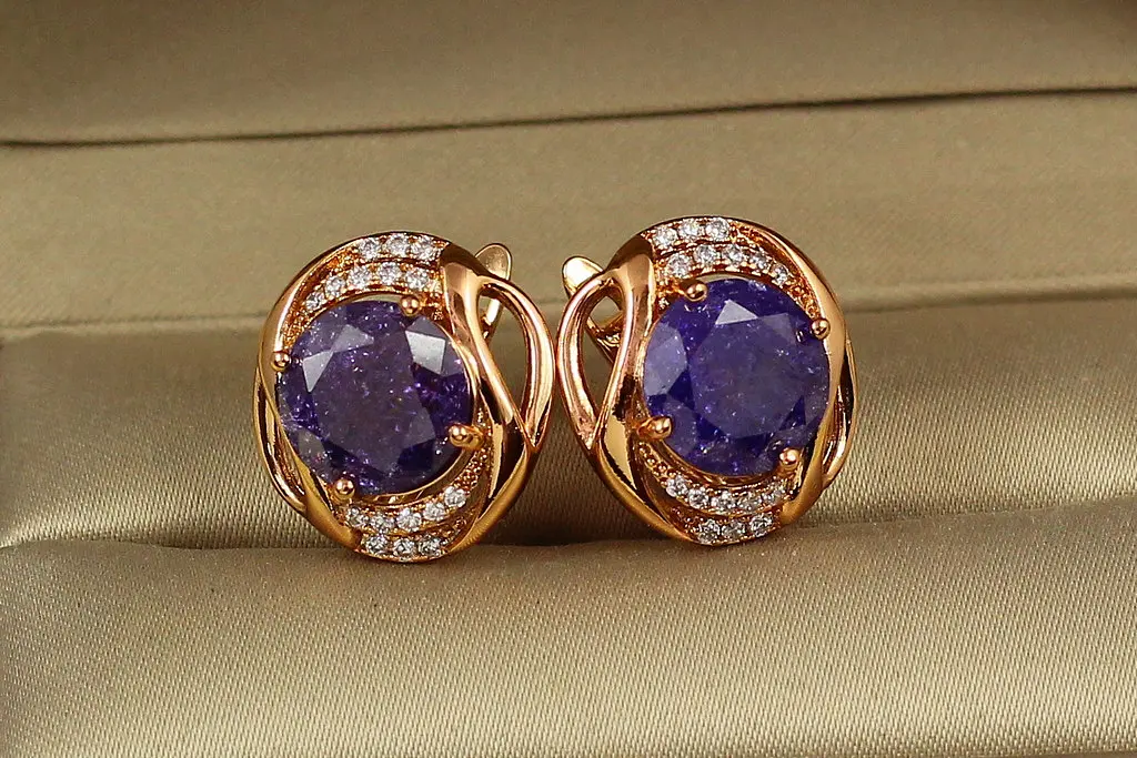 Сережки Xuping Jewelry кутюр"є із фіолетовими каменями 1,8 см золотисті