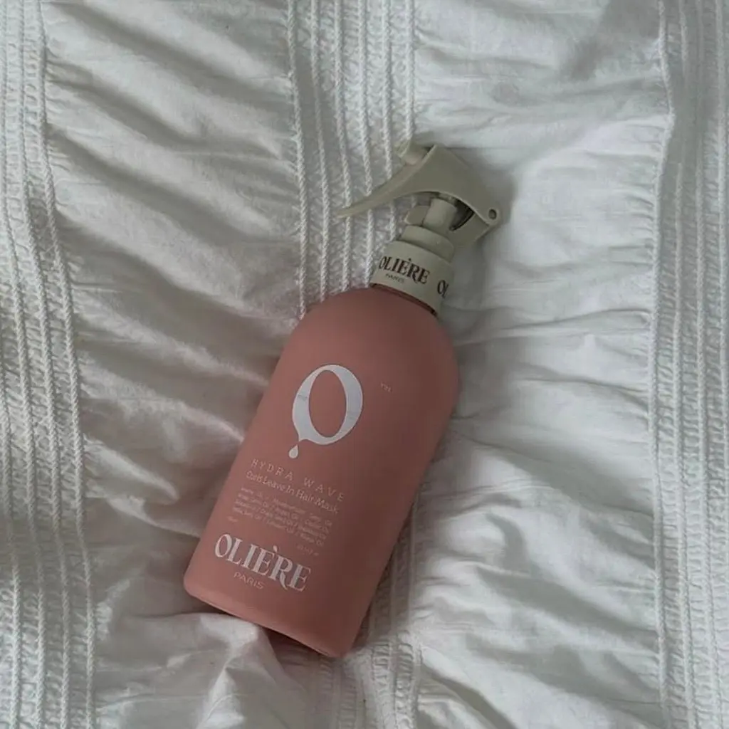 Незмивна спрей-маска для кучерявого волосся OLIE'RE PARIS Hydra Wave Curly Leave In Hair Mask 300 мл - фото 3