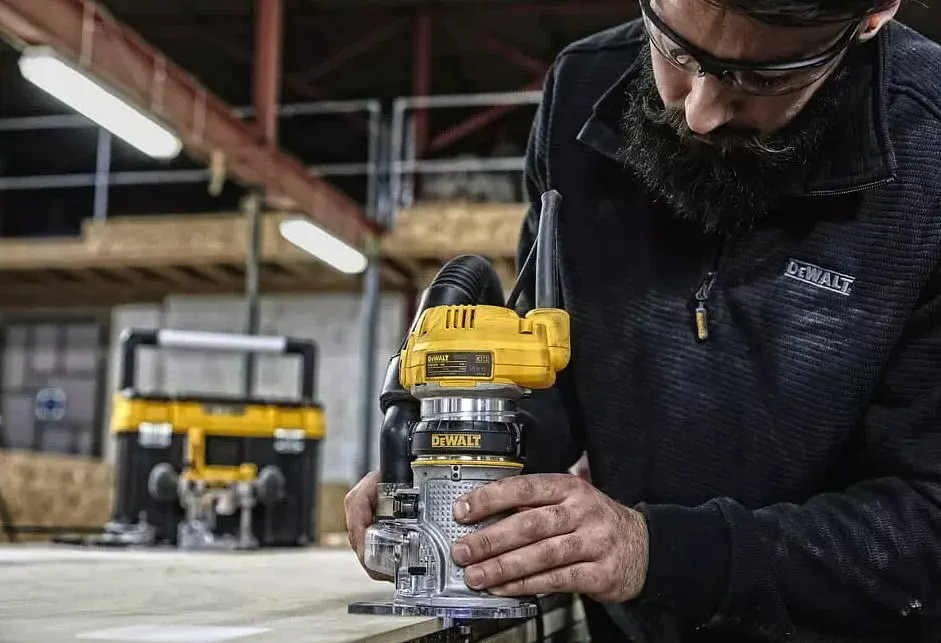 Фрезер мережевий DeWalt D26204K - фото 3