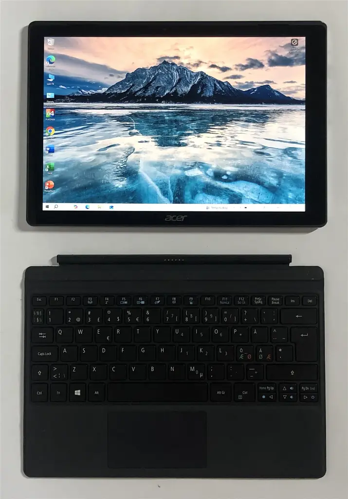Ноутбук Acer Switch Alpha 12 SA5-271P / 12" (2160x1440) IPS Touch / i5-6200U / 8GB / 256GB SSD / Win10 / Backlight - Б/в - фото 4