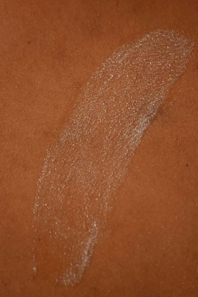 Олія-шиммер для волосся та тіла, 30 мл Bijoux Indiscrets Slow Sex Hair and skin shimmer dry oil - фото 8