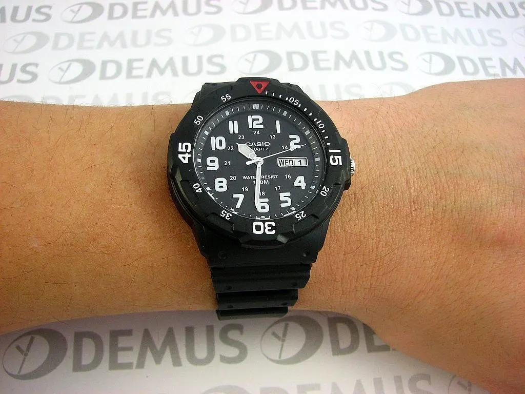 Годинник Casio MRW-200H-1BVEF - фото 2