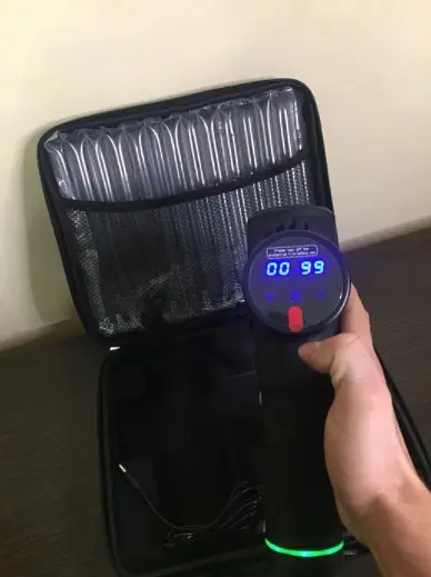 Ударний перкусійний масажер тригерних точок Massage Gun 2500 mAh (6 насадок, 30 швидкостей) - фото 6