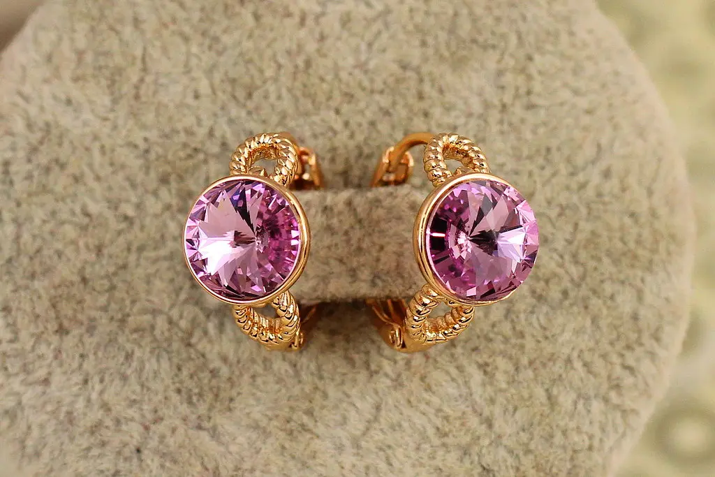 Сережки Xuping Jewelry Мідея з рожевим каменем Сваровські 1,6 см золотисті