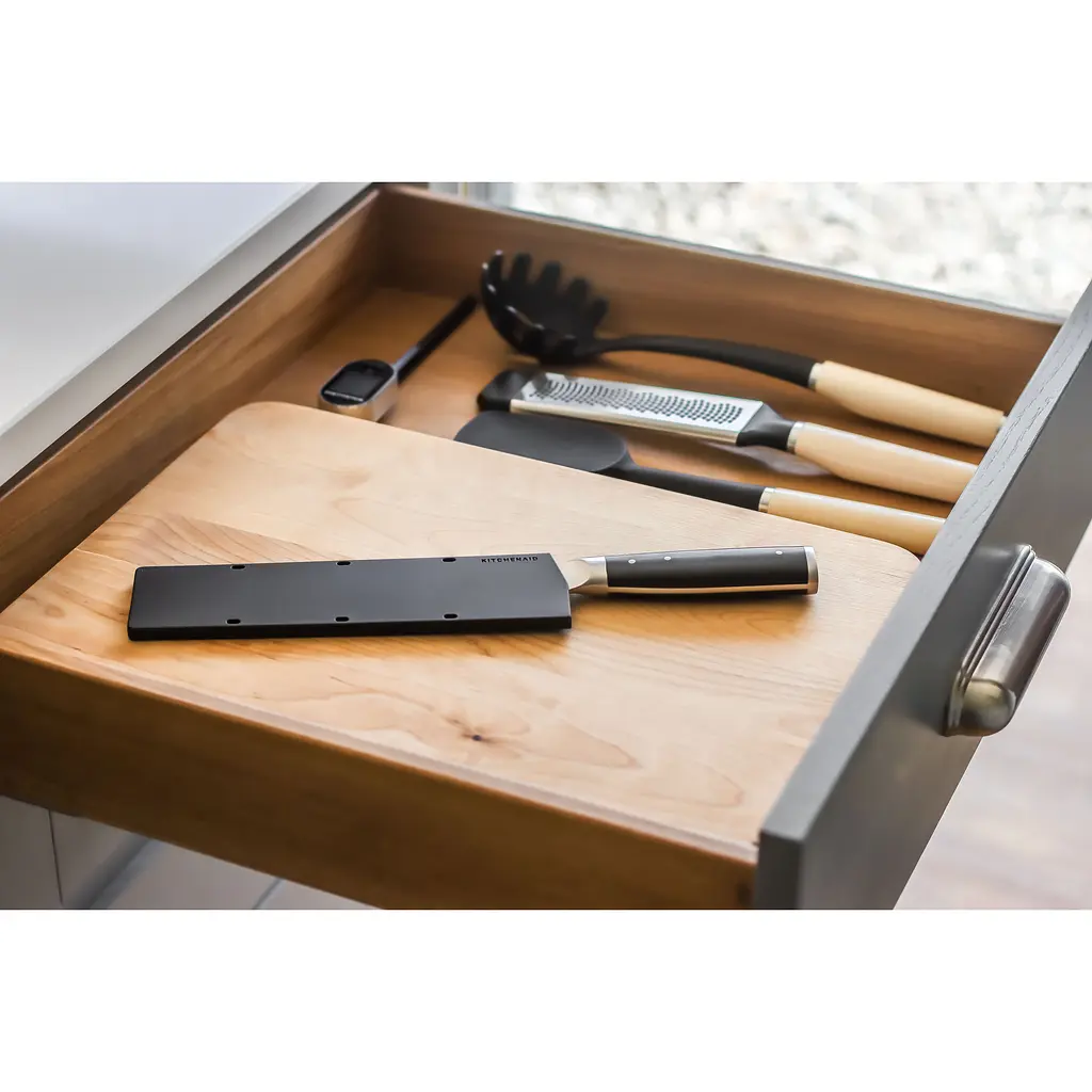 Нож кухонный KitchenAid Coreline с защитным чехлом для лезвия (KOG8IFSSOHOBA) - фото 14