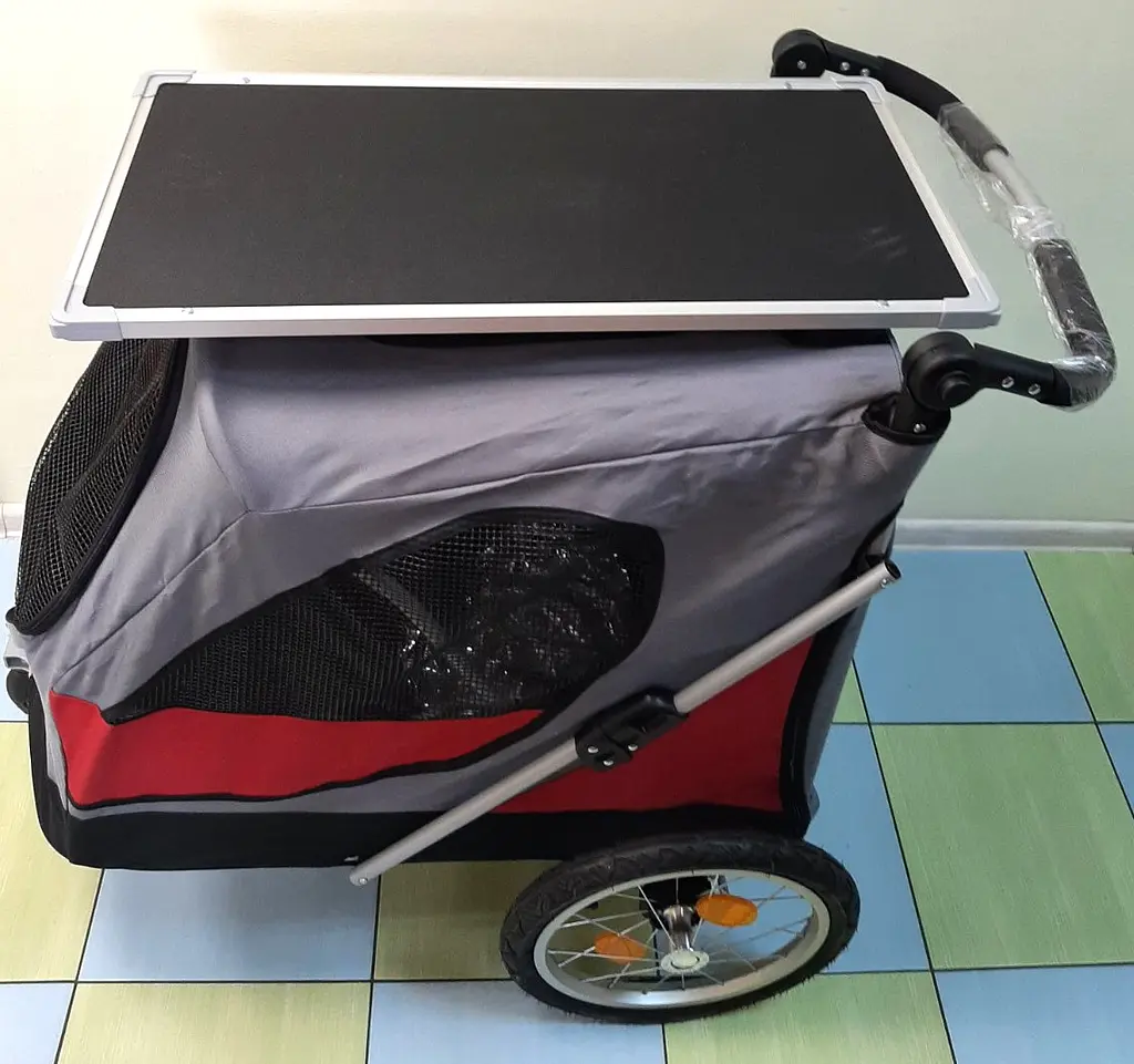 Візок для собак Pet Travel Red зі столиком чохлом та дощовиком Medium - фото 6