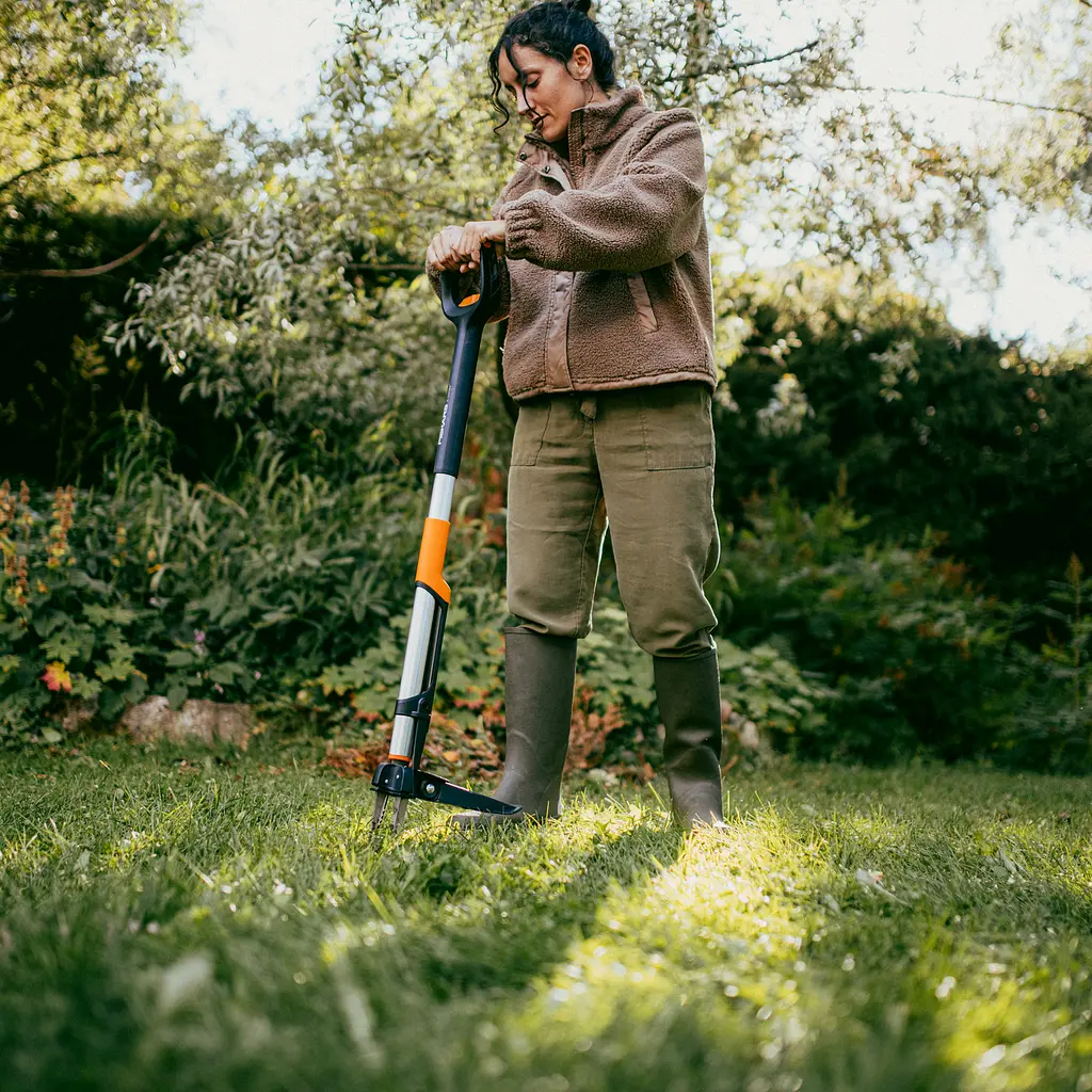 Інструмент для видалення бур'янів Fiskars X-series™ телескопічний 103–122 см (1080510) - фото 7