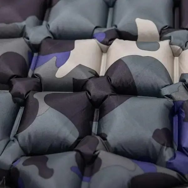 Надувной матрас Lugi из TPU 190х55х3 см с подушкой камуфляж SJ-0084KH - фото 7