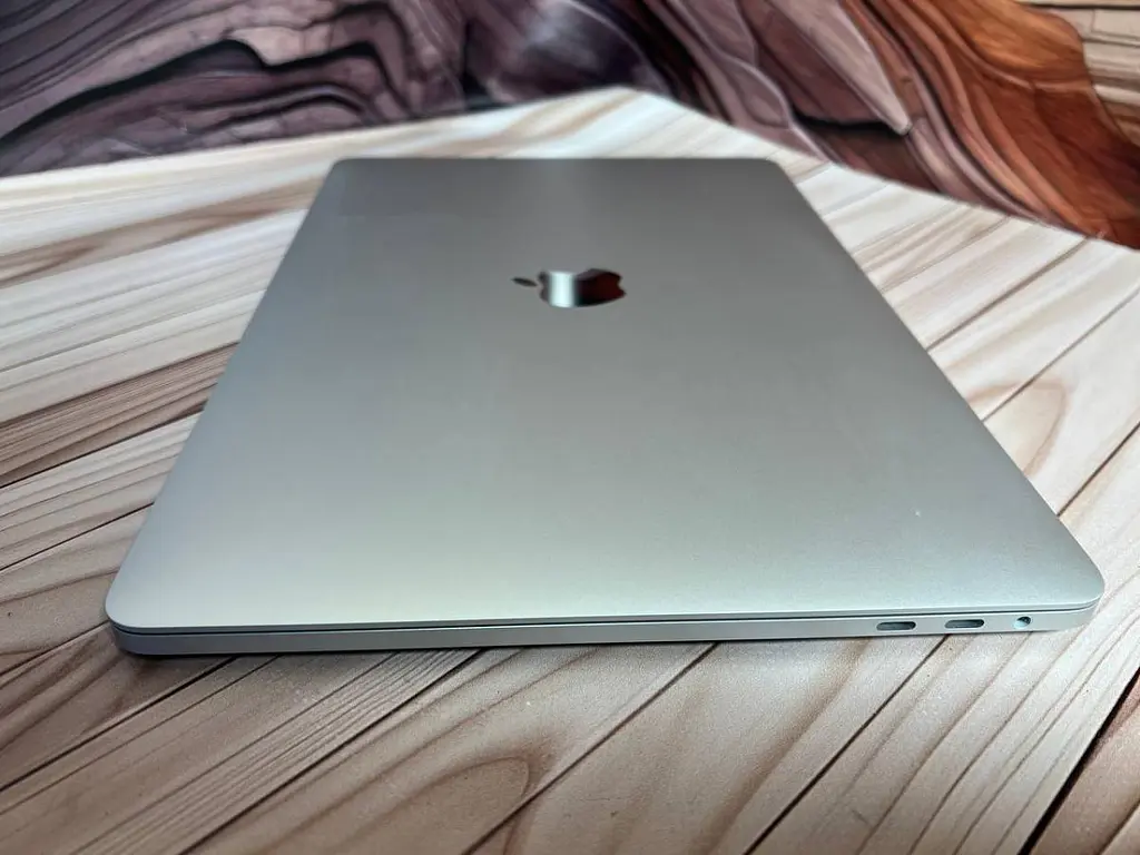 Ноутбук Apple MacBook Pro 13" i5-8259U/16/500 (C02XV2EFJHD4) Б/в - фото 5