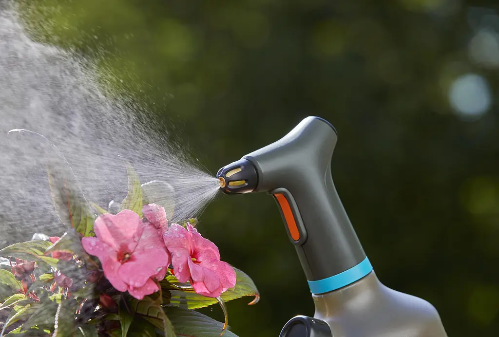 Обприскувач ручний акумуляторний Gardena EasyPump 1 літр (11114-20) - фото 7