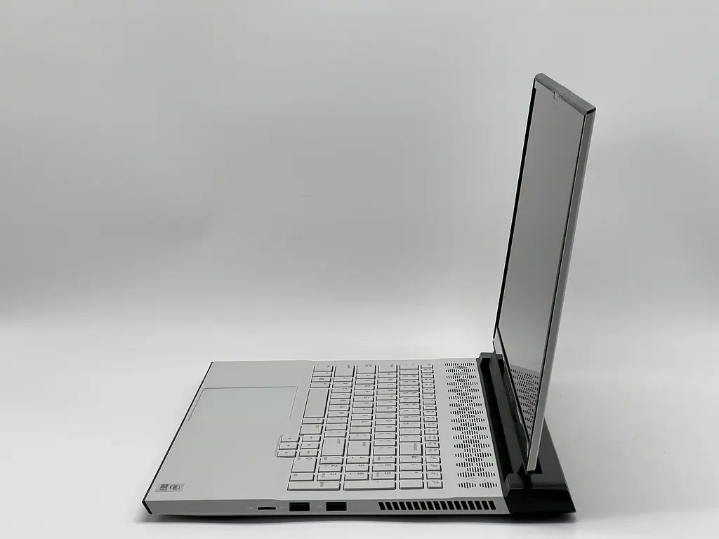 Ноутбук Dell 17.3" Alienware M17 R4, i7-10750H, 16 GB, 1024 GB, NVIDIA GeForce RTX 3070, 1920x1080, IPS (SH2505944) Б/в - фото 4