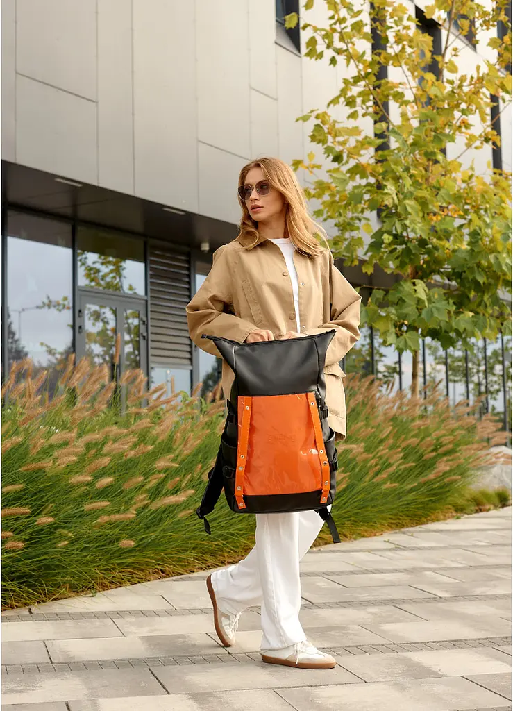 Жіночий рюкзак Sambag RollTop Hacking чорно-помаранчевий 41 x 30 x 16 см (24460129) - фото 5