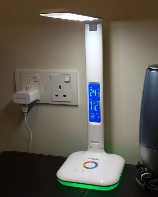 LED лампа настільна Remax LED Light RL-E270 з дисплеєм White - фото 6