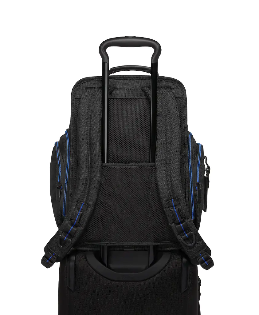 Рюкзак 15" Tumi TUMI ALPHA BLACK/ULTRA BLUE 47х29х23(33) 02603580DUB4 - фото 4