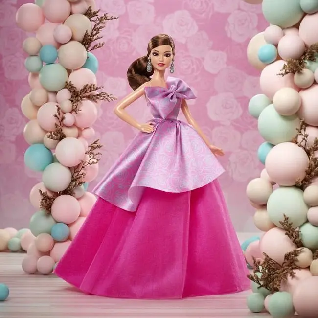 Колекційна лялька Barbie Signature Особливий День народження (JBJ07) - фото 8