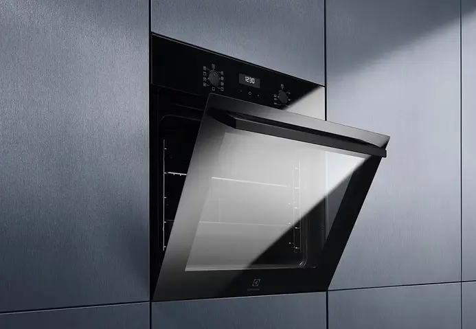 Духовой шкаф электрический Electrolux 65 л EOF5C50BZ - фото 2
