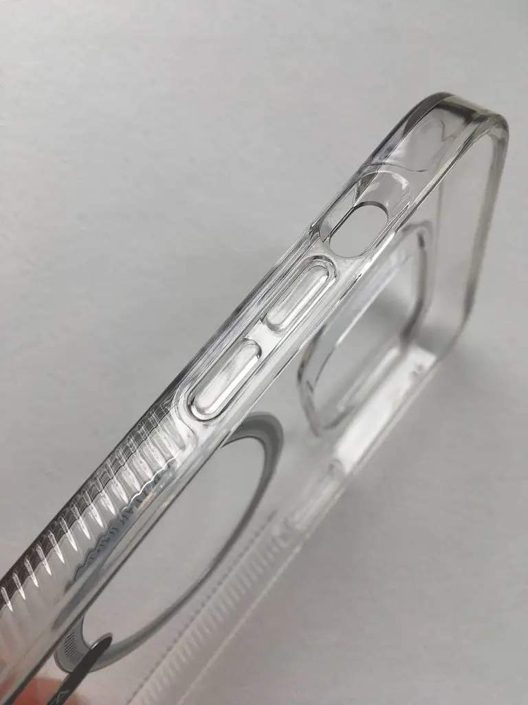 Оригінальний протиударний чохол Gear4 Piccadilly MagSafe Case для Apple iPhone 14 Pro (6.1") Clear - фото 7