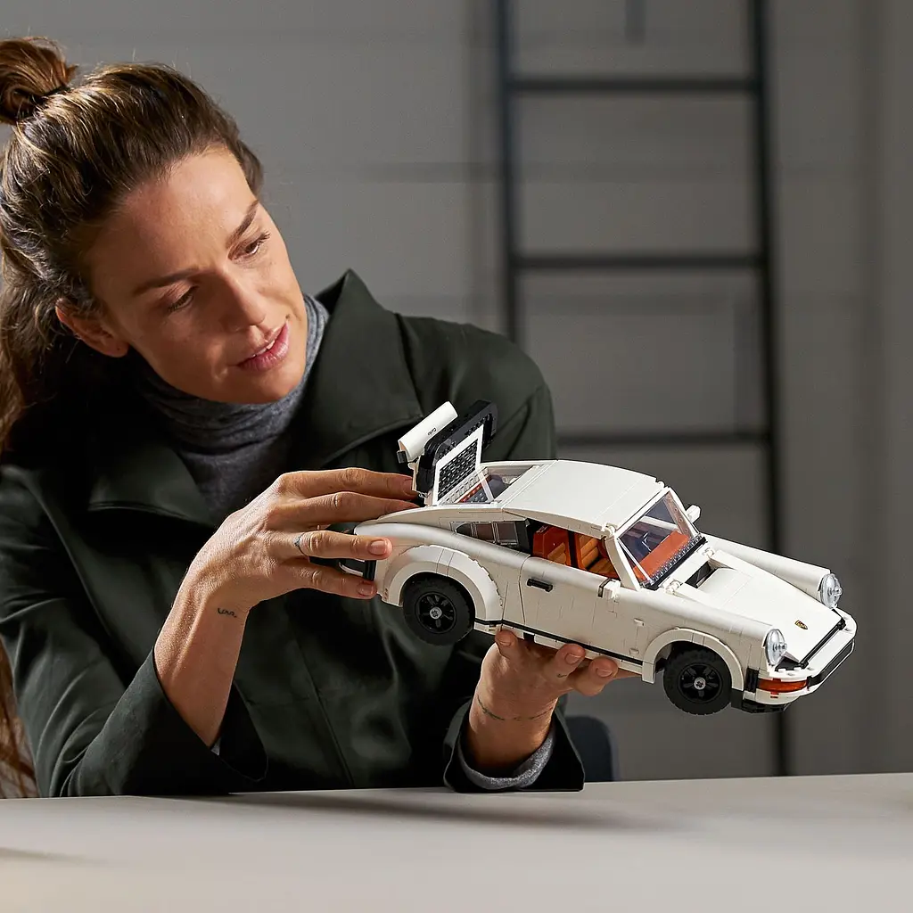 Конструктор LEGO Icons expert Porsche 911, 1458 деталей (10295) - фото 5
