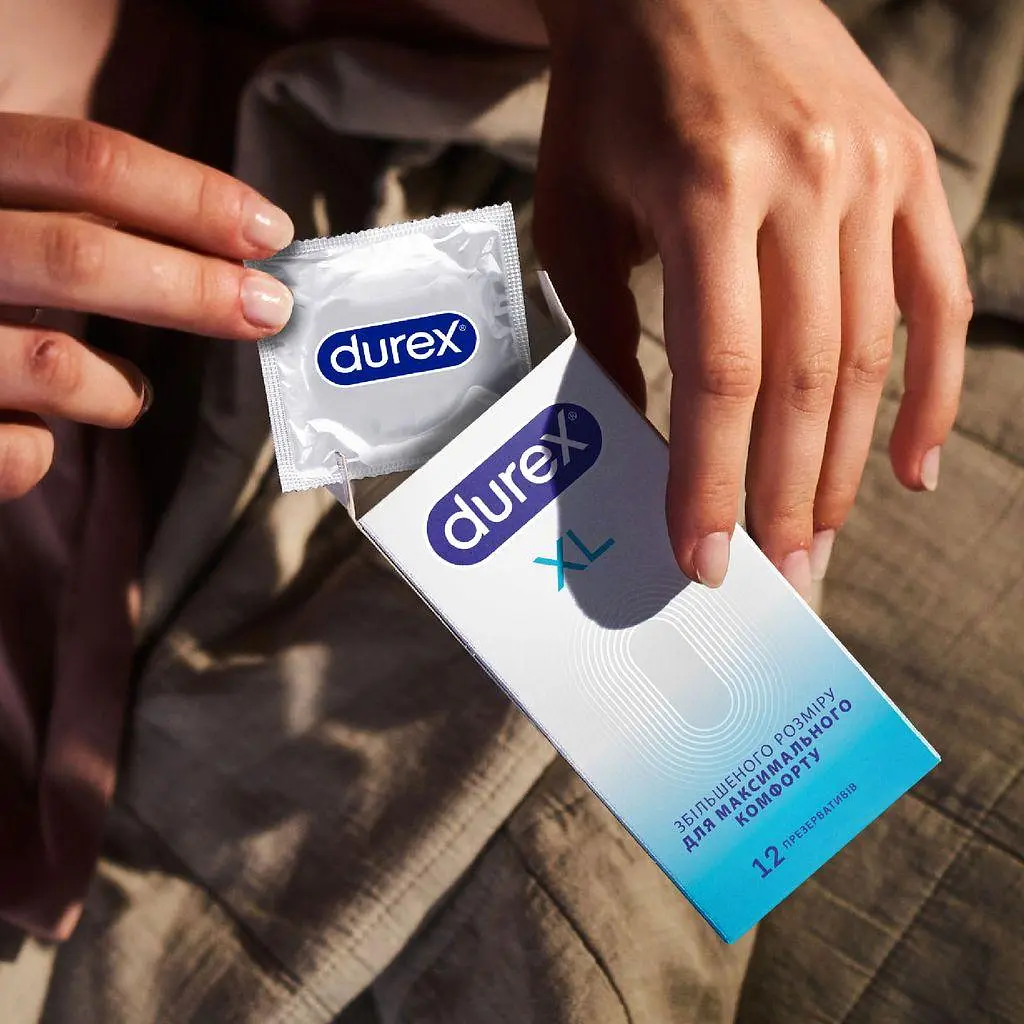 Презервативи найтонші, збільшений розмір Durex Invisible XL 12 шт. - фото 5
