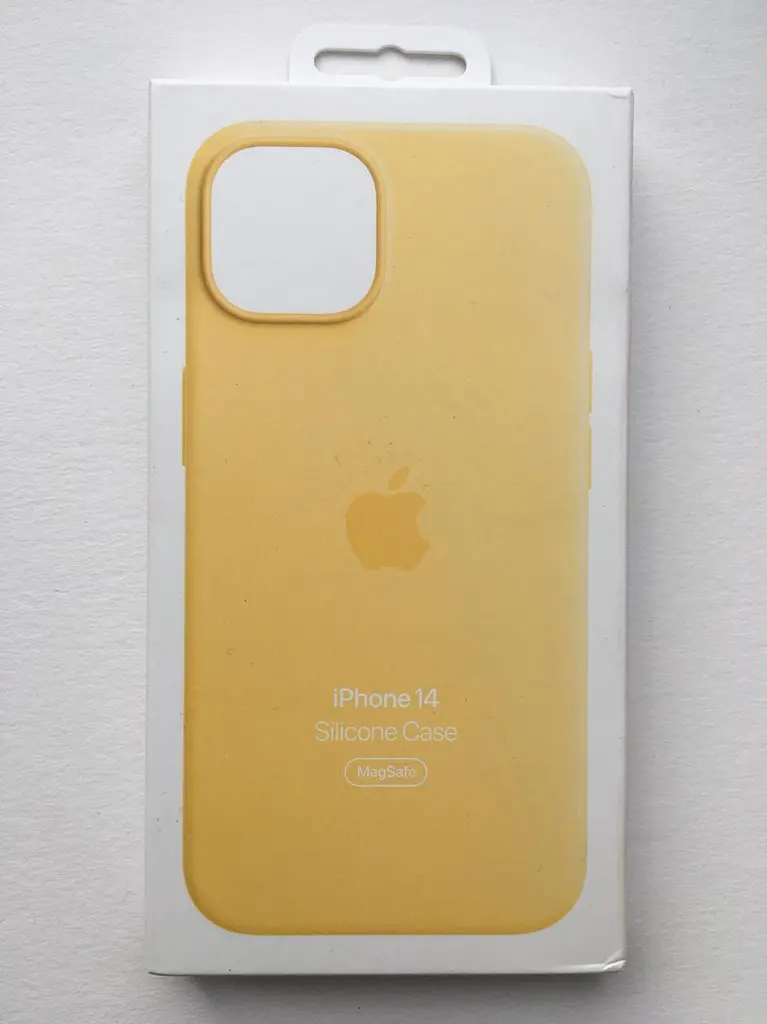 Чохол протиударний силіконовий Silicone Case MPT23ZE/A MagSafe (Original) для Apple iPhone 14 (6.1") Sunglow - фото 2