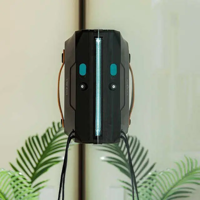 Робот для миття вікон CECOTEC Conga Windroid 1390 Double Spray Connected (A01_EU01_100141) - фото 11