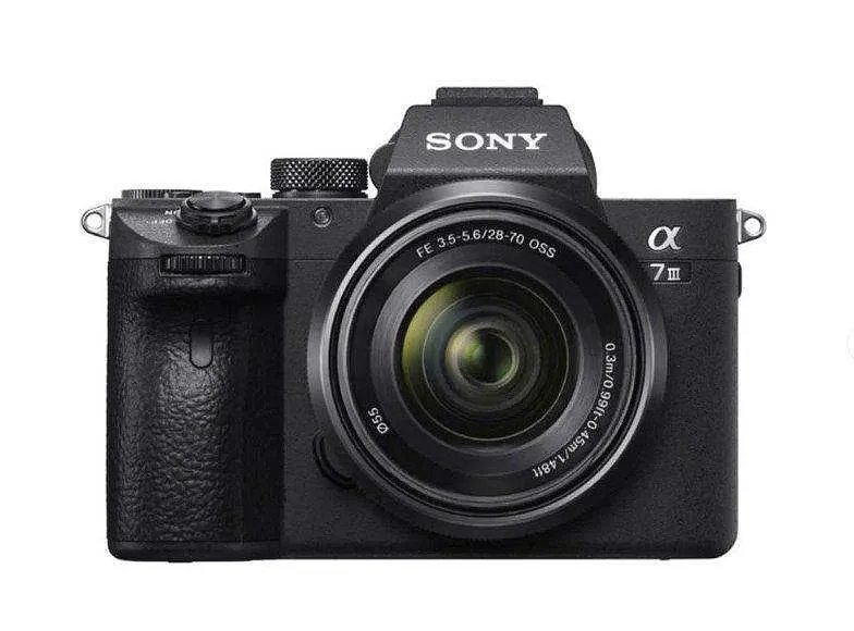 Беззеркальный фотоаппарат Sony Alpha A7 III kit (28-70mm) (ILCE7M3KB) - фото 2