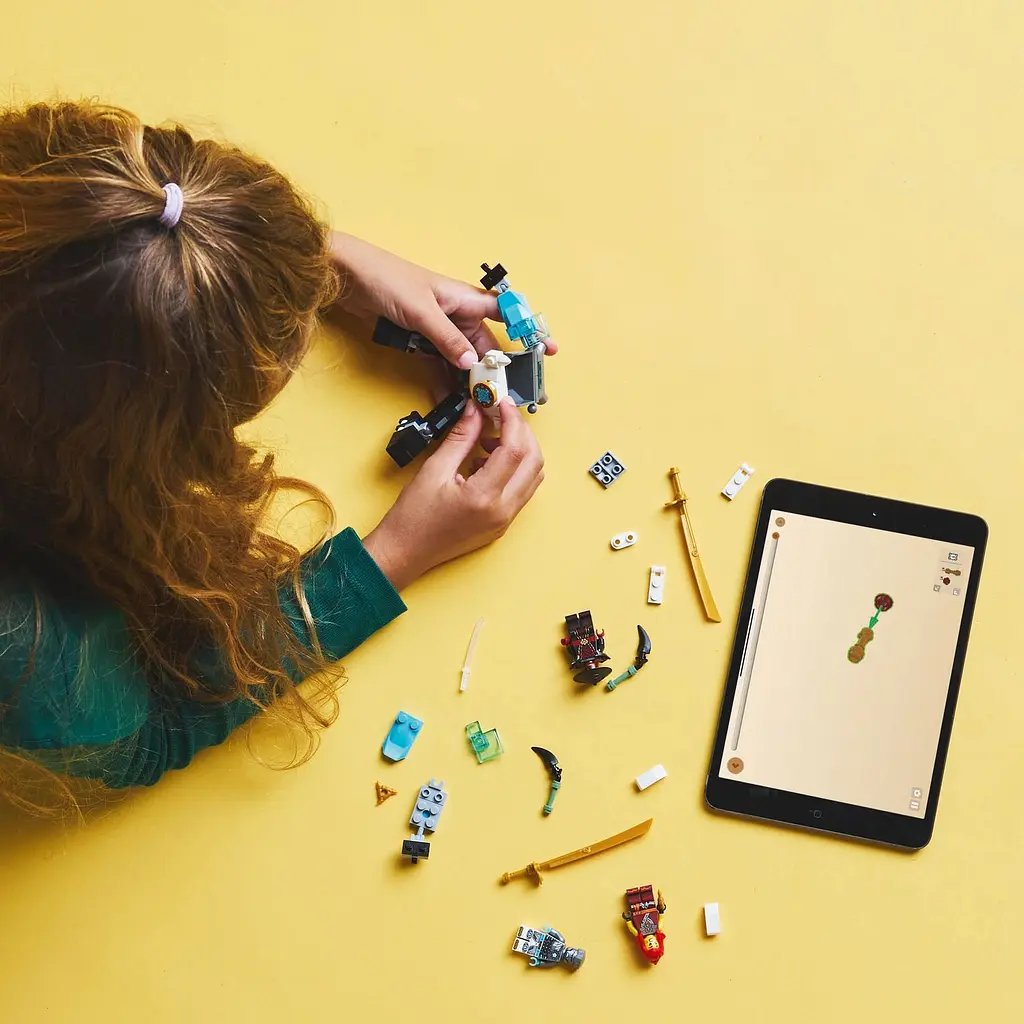 Конструктор LEGO Ninjago Бойовий костюм-робот Зейна 92 деталі (71827) - фото 4