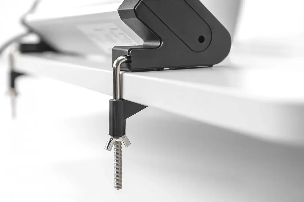 Digitus Блок розеток Office, 4xSchuko 16A, 2xUSB 2A, вимикач, 1.5м, вилка Schuko - фото 3