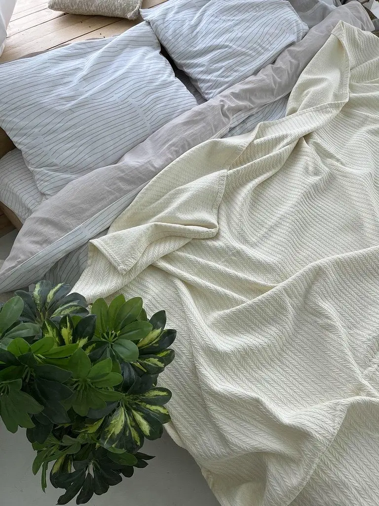 Покривало Zeintex Косичка бавовняне молочне 230х260 см - фото 4