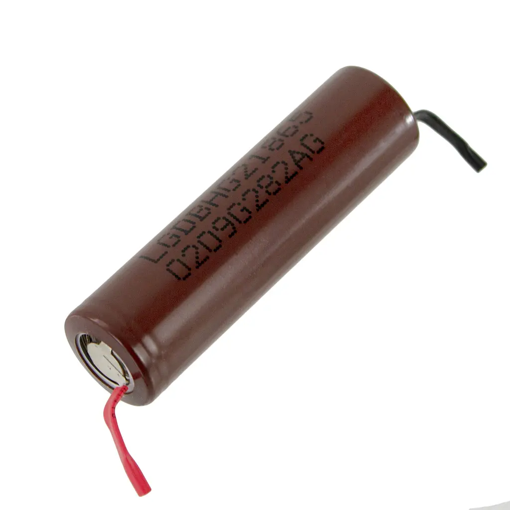 Акумулятор 18650 LG HG2 3000 mAh U-Tags високострумовий під паяння з нікелевою стрічкою 20А (18853) - фото 2