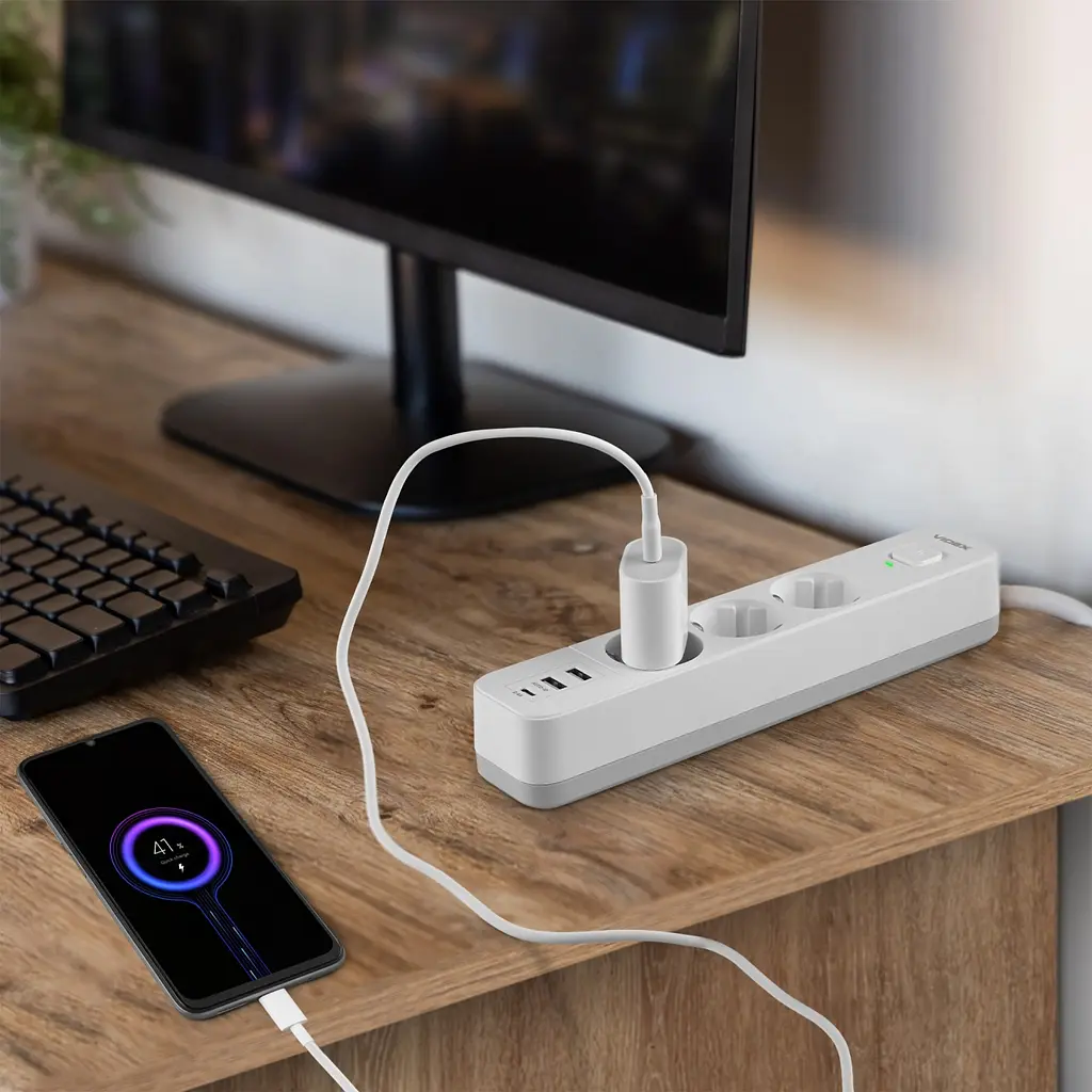 Сетевой удлинитель Videx Oncord з/з 3 п 3 м (3x1.5 мм) 2.4А 2USB+USB-C с кнопкой белый (VF-PD33G2U1C-W) - фото 11