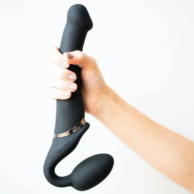 Безремінний страпон з вібрацією Strap-On-Me Vibrating Black M - фото 6