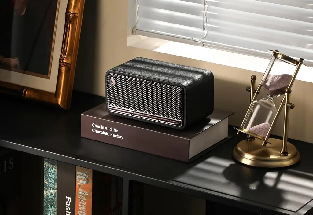 Портативная колонка Bluetooth Edifier EMP-230 Retro 20W Black - фото 8