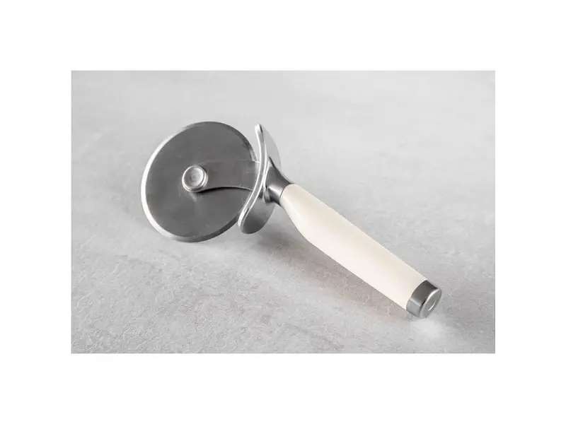 ніж для піци KitchenAid Coreline, 22,7 см, кремовий (KAG113OHACE) - фото 7