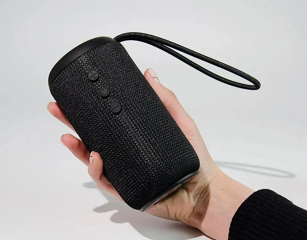 Портативна Bluetooth-колонка USAMS YC011 IPX7 Waterproof Wireless Speaker with Lanyard YC Series 20 - фото 3