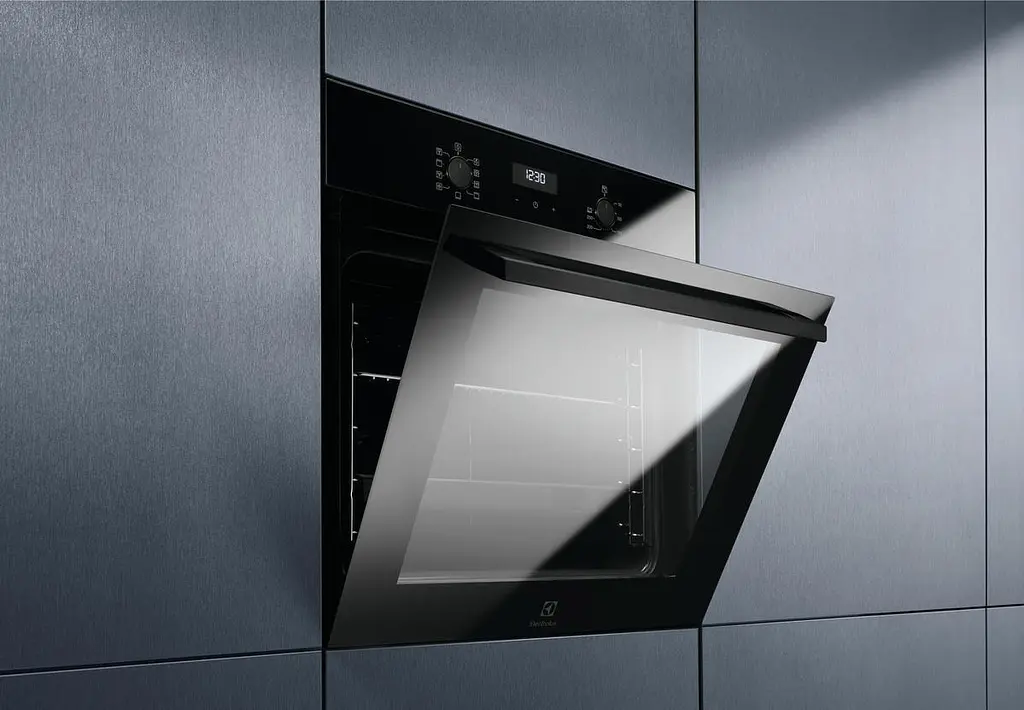 Духова шафа електрична Electrolux А пара дисплей конвекція телескопічні напрямні 65 л чорний - фото 3