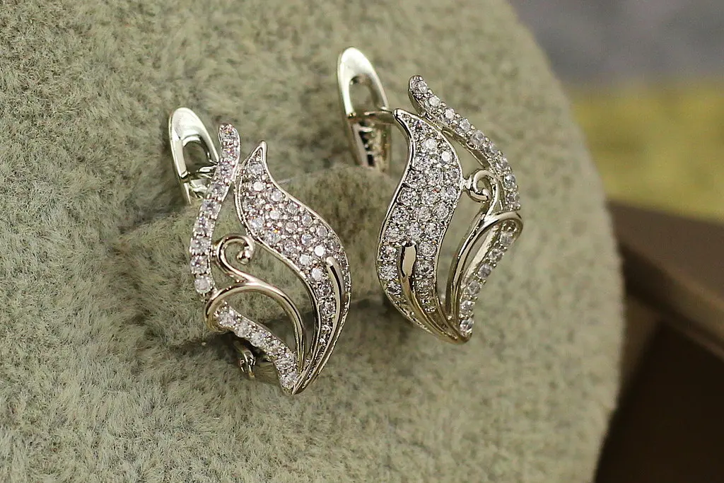 Сережки Xuping Jewelry тюльпанчик 1,6 см сріблясті - фото 3