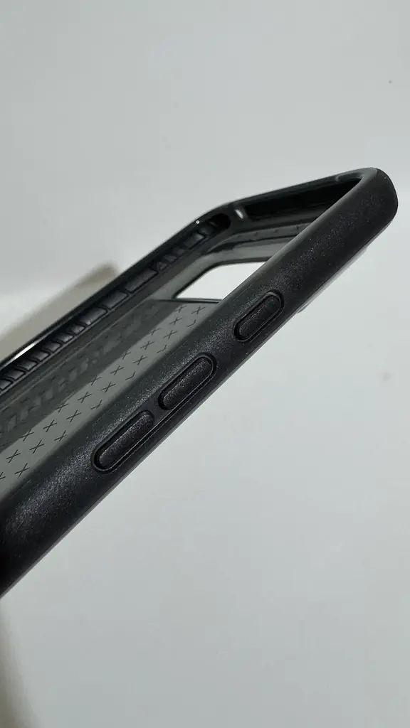Оригінальний протиударний чохол Tech21 Evo Check для Google Pixel 8 Smokey Black - фото 4