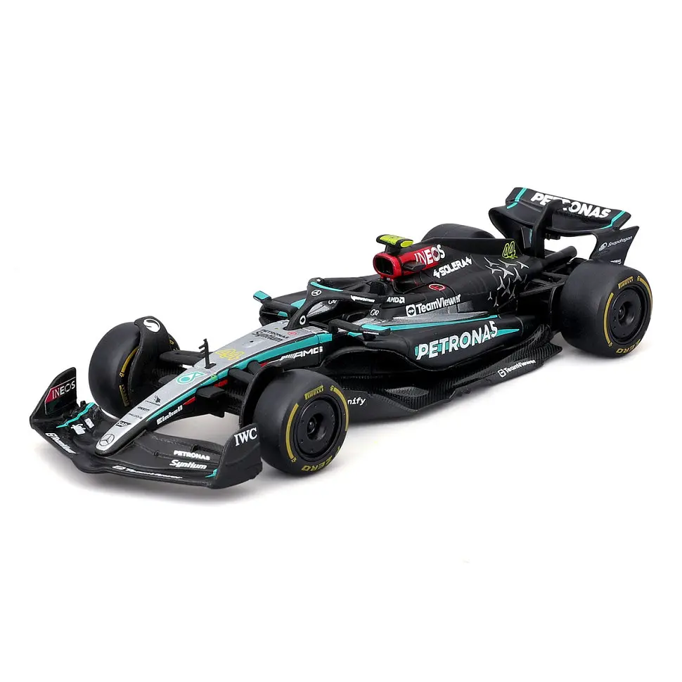 Колекційна автомодель Mercedes-AMG F1 W15 Performance (2024) Bburago 18-38208, 1:43 масштаб - фото 6