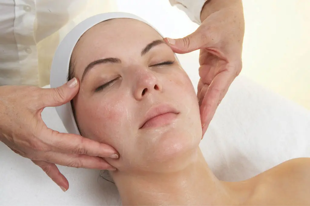 Крем масажний Christina Unstress 6а Relaxing Massage Сream 500 мл - фото 4